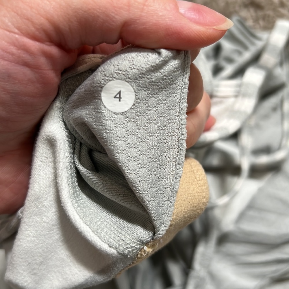 Lululemon top - Picture 5 of 5